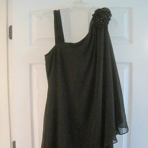 R&M RICHARDS BLACK COCKTAIL DRESS WITH FLOWER DETAIL 14 NWOT $109.00